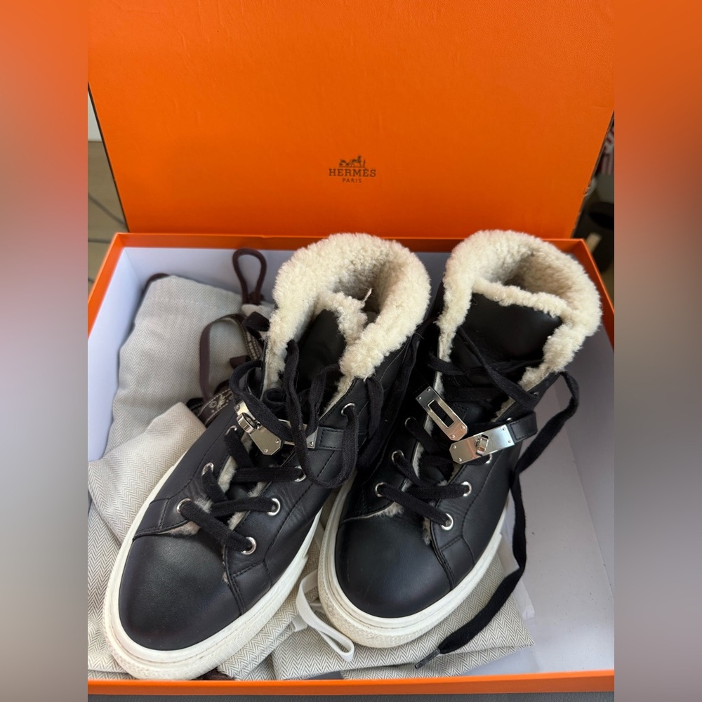 HERMÈS Black leather shearling Kelly lace up sneakers women , full set, 39 - Picture 2 of 11